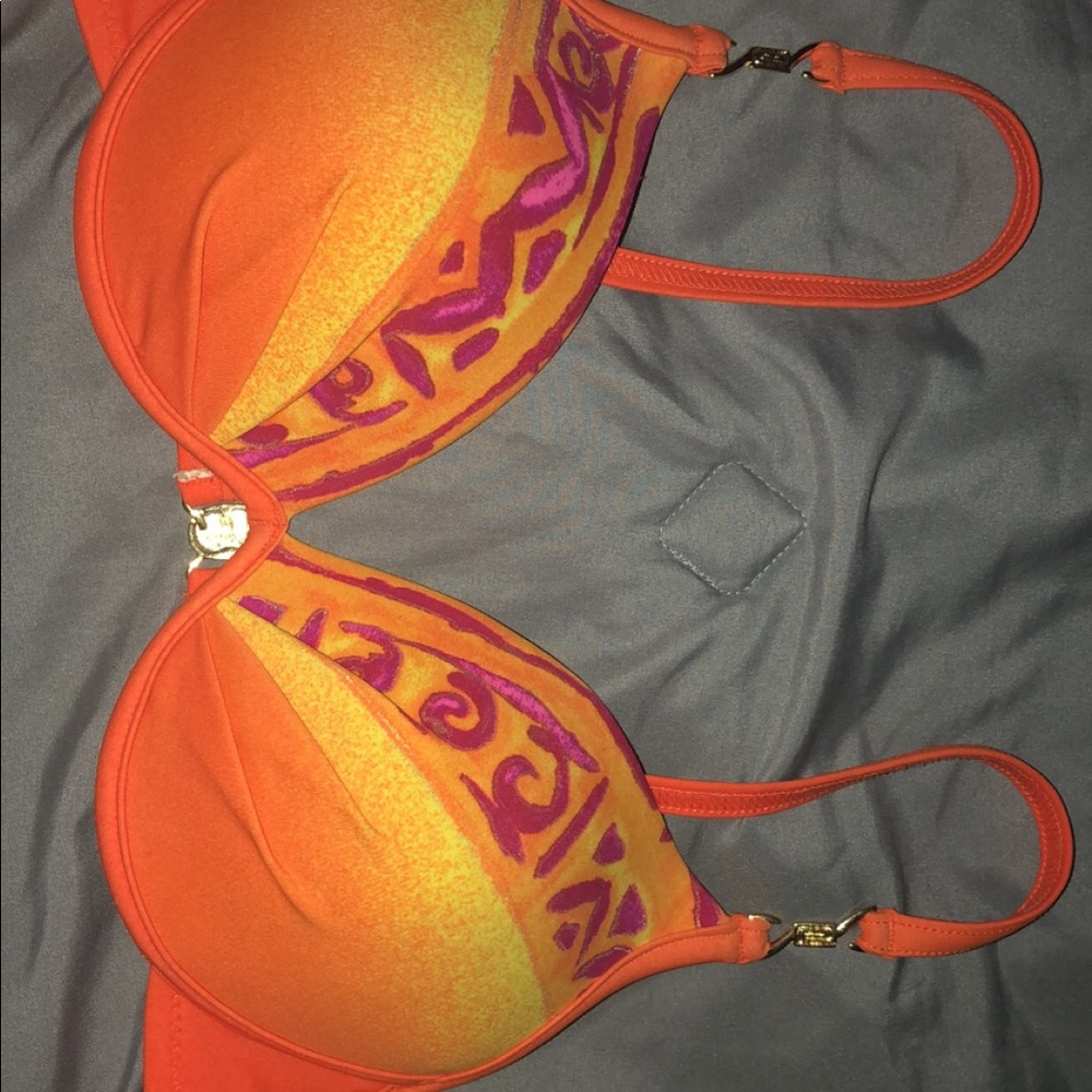 Swim suit top